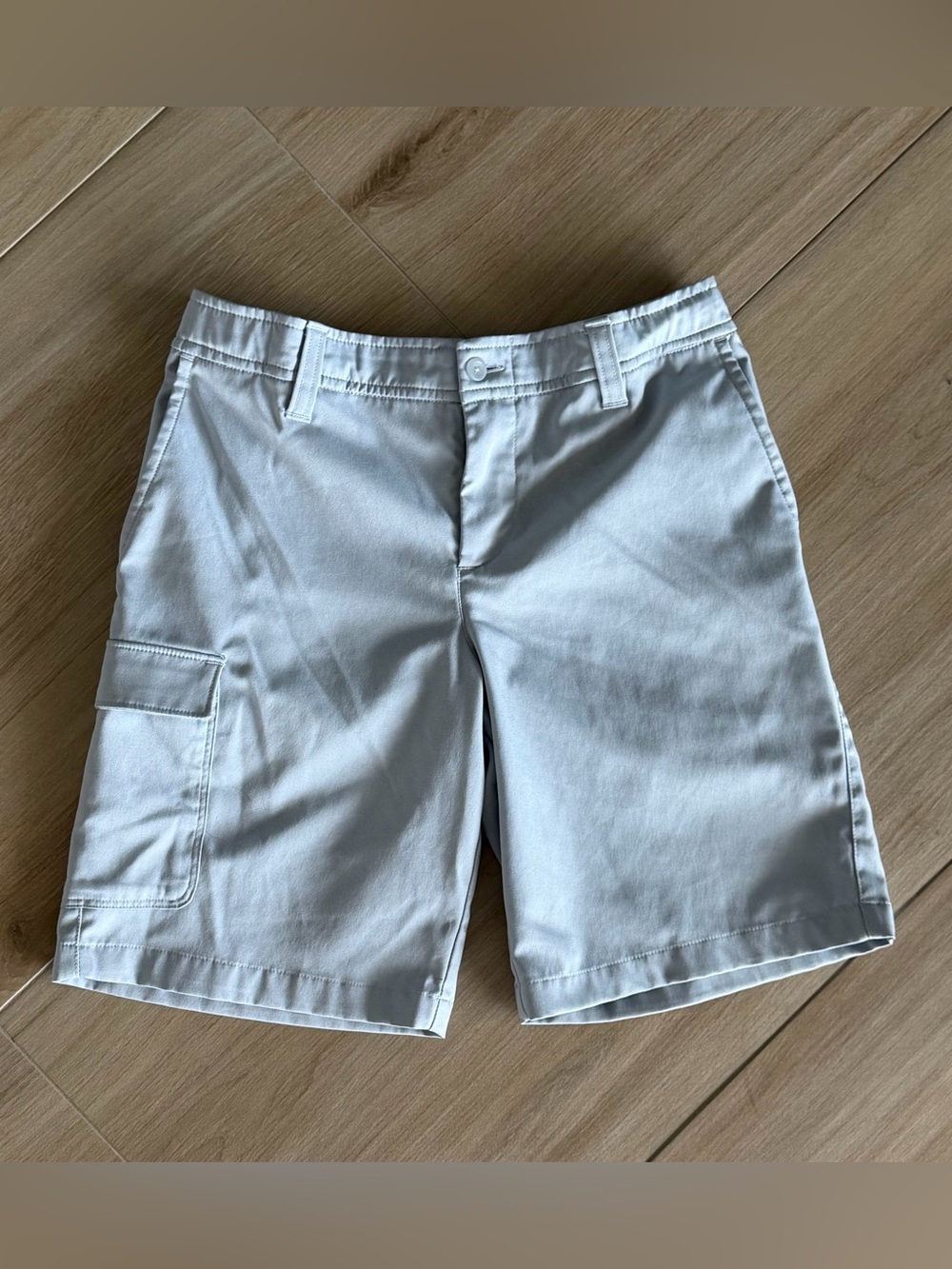 Under Armour Boys Light Gray Cargo Shorts